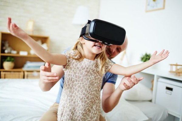 What's the Impact of Virtual Reality on Enhancing Interactive Home Fitness?